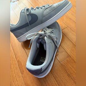 Nike Men's court vision sneakers